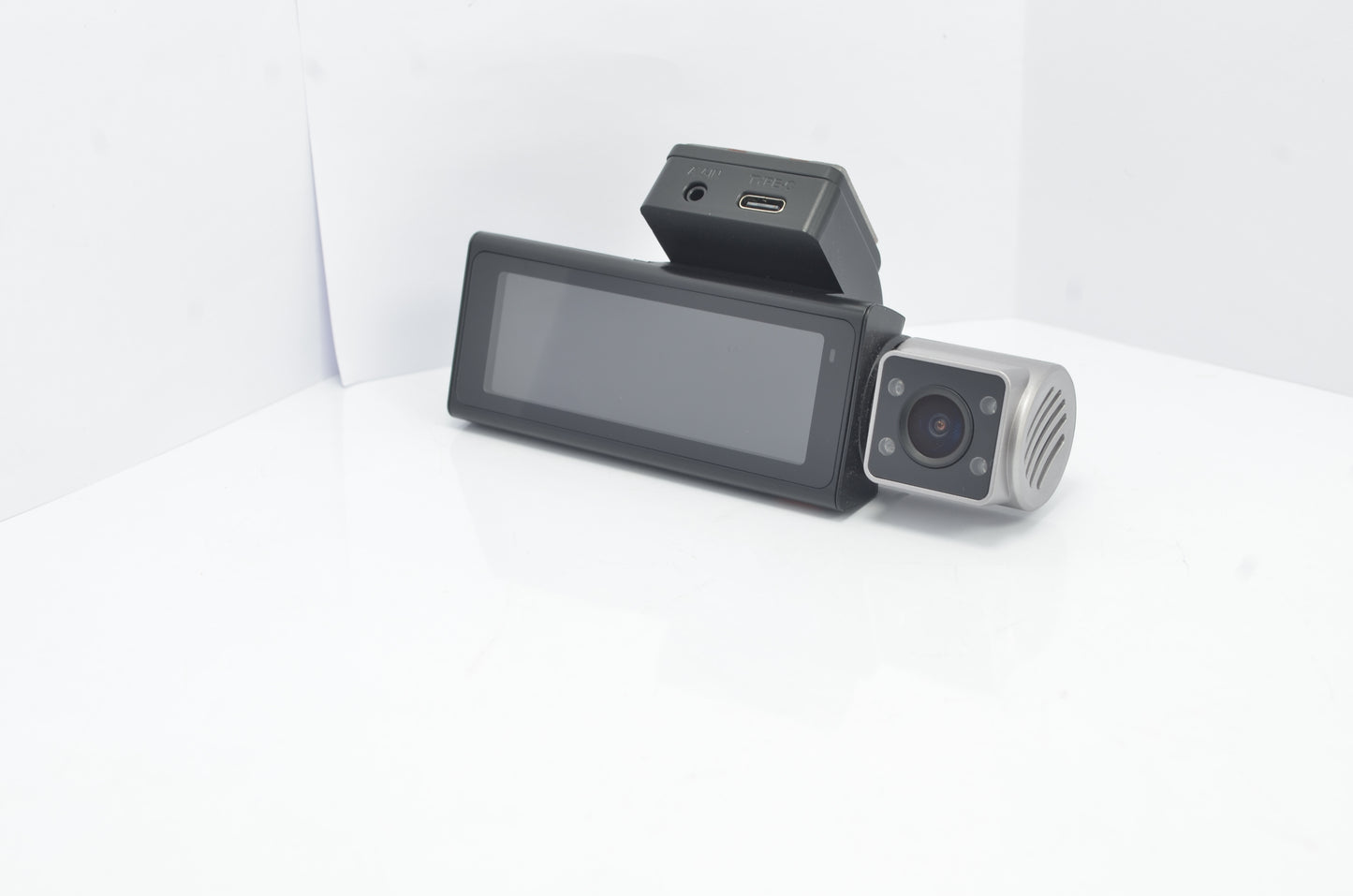 3 CH Dash Cam 4K (2K+1K+1K) WiFi Mobile App Control