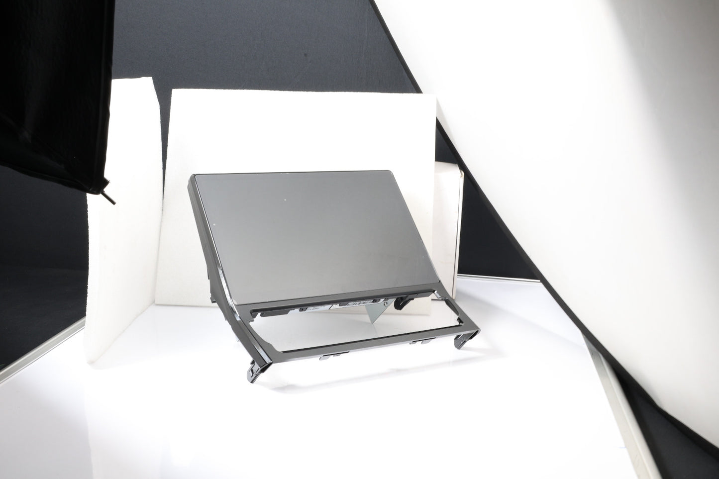 11.5" OE Toyota Innova Hycross Multimedia Player 8GB+128GB 2K OLED Professional DSP CPAA 360° BV Support