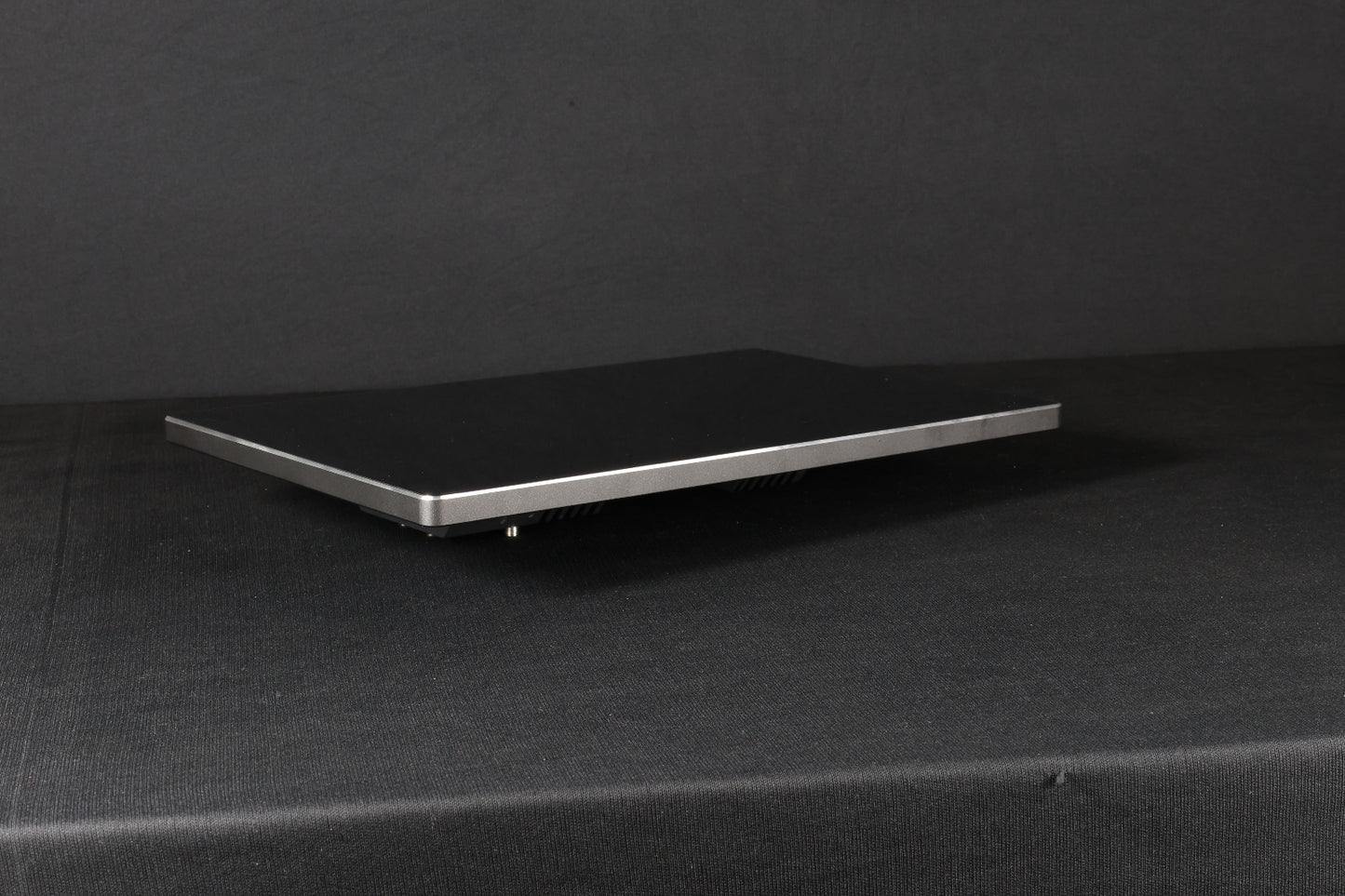 13.3" Xtra Large Android Performance Player